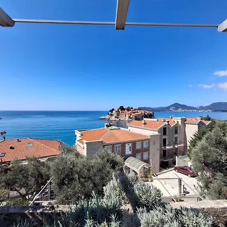 Sveti Stefan Family Daire