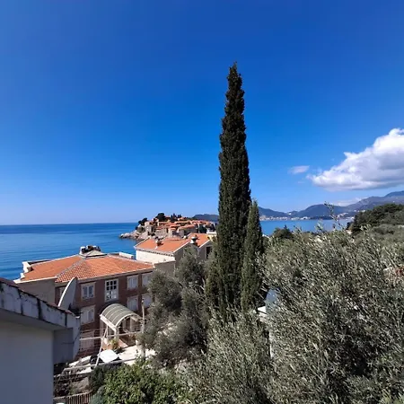 Sveti Stefan Family * Budva